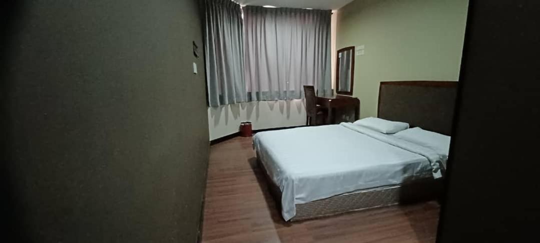 Hotel Sadong88 Кота Кинабалу Екстериор снимка