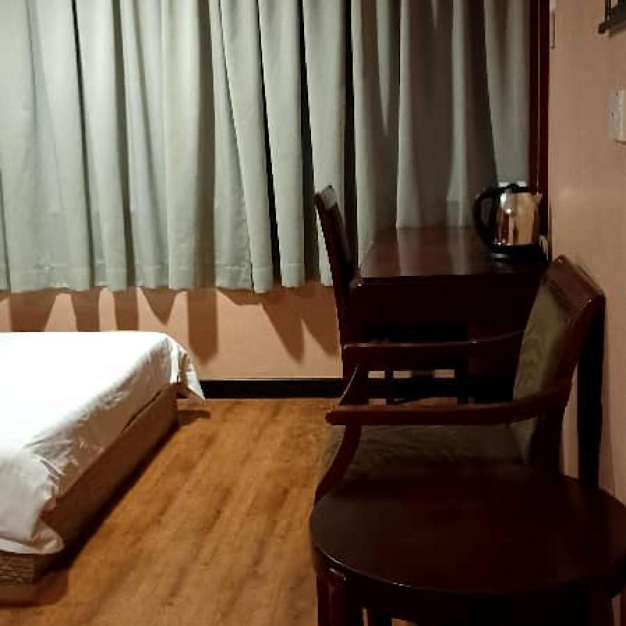 Hotel Sadong88 Кота Кинабалу Екстериор снимка