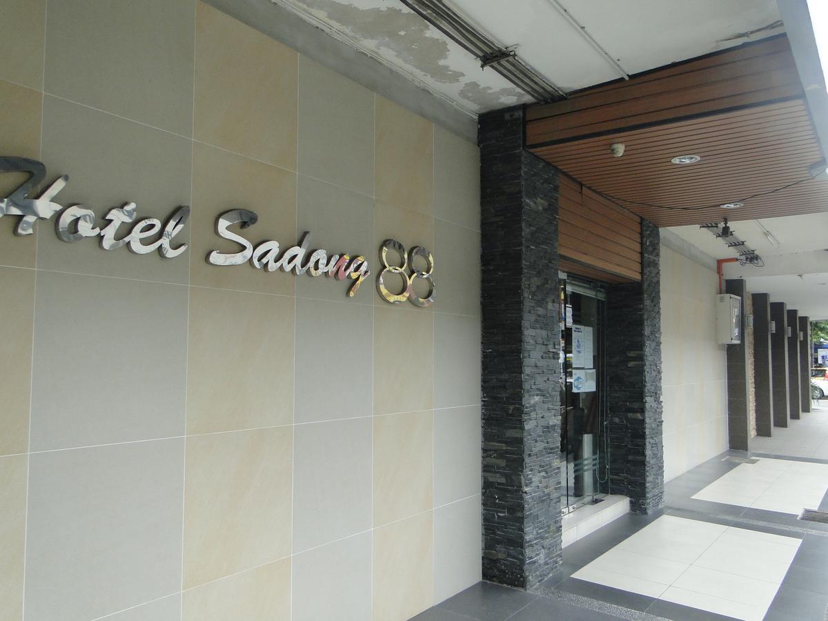 Hotel Sadong88 Кота Кинабалу Екстериор снимка
